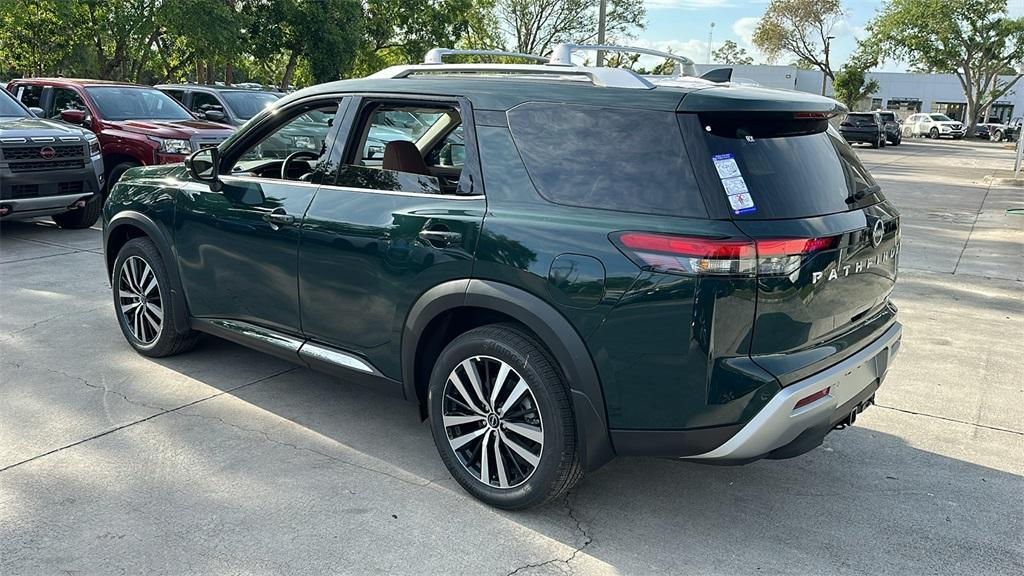 new 2025 Nissan Pathfinder car, priced at $49,596