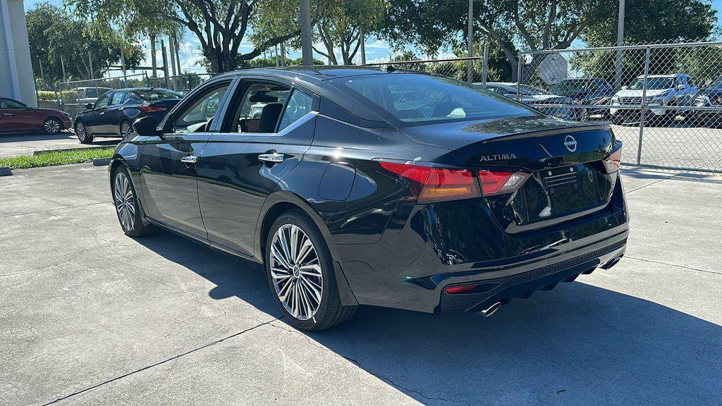 new 2024 Nissan Altima car, priced at $28,128