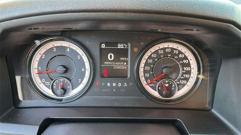 used 2022 Ram 1500 Classic car, priced at $23,869