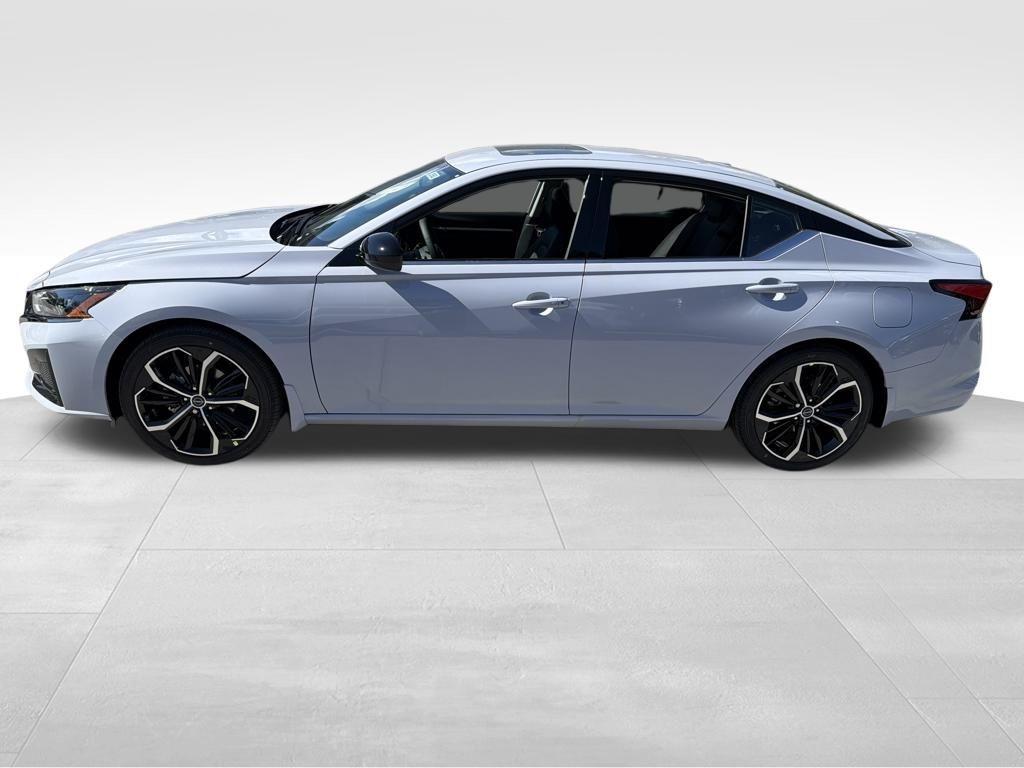 new 2025 Nissan Altima car, priced at $28,372