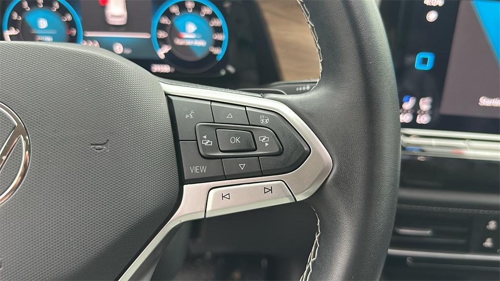 used 2024 Volkswagen Atlas car, priced at $30,895