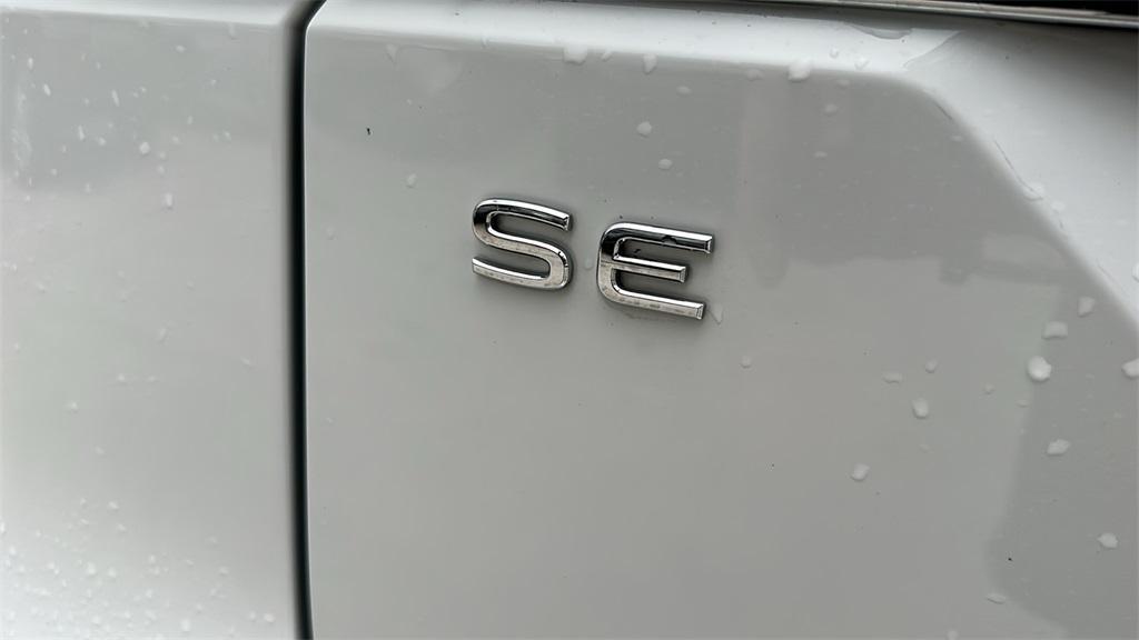 used 2024 Volkswagen Atlas car, priced at $30,895