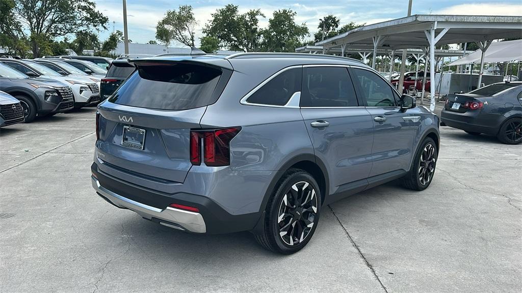used 2024 Kia Sorento car, priced at $33,840
