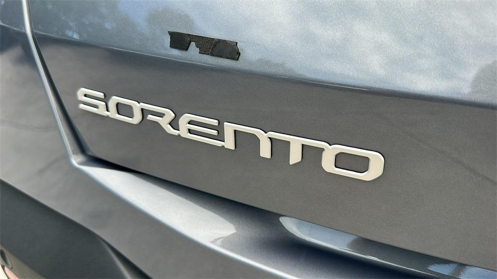 used 2024 Kia Sorento car, priced at $33,840