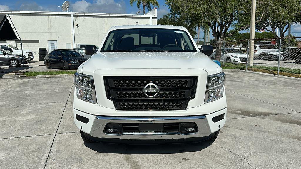 new 2024 Nissan Titan car, priced at $46,547