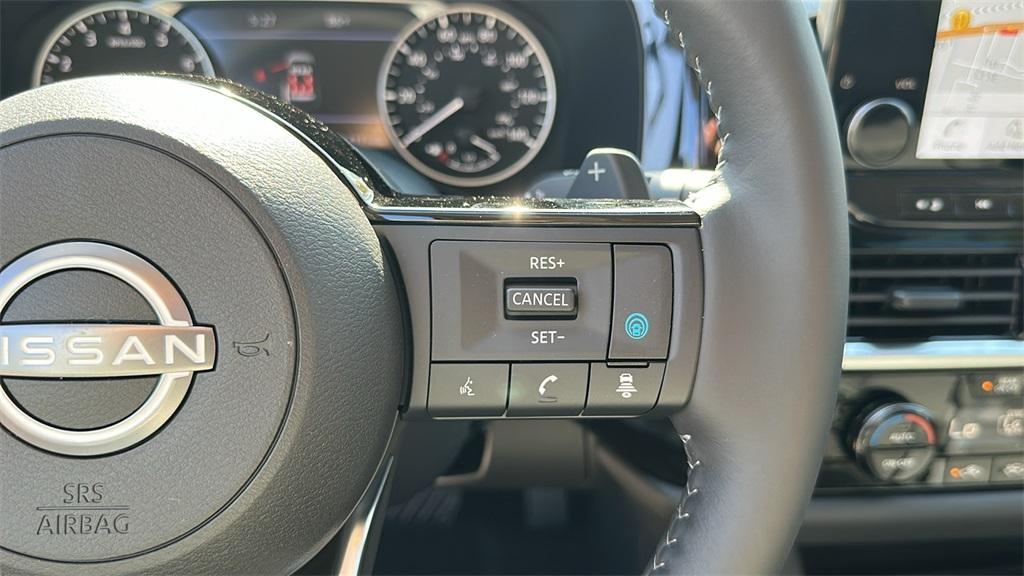 new 2025 Nissan Pathfinder car, priced at $44,948