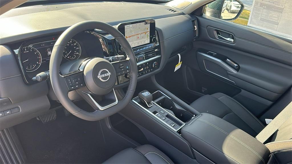 new 2025 Nissan Pathfinder car, priced at $44,948