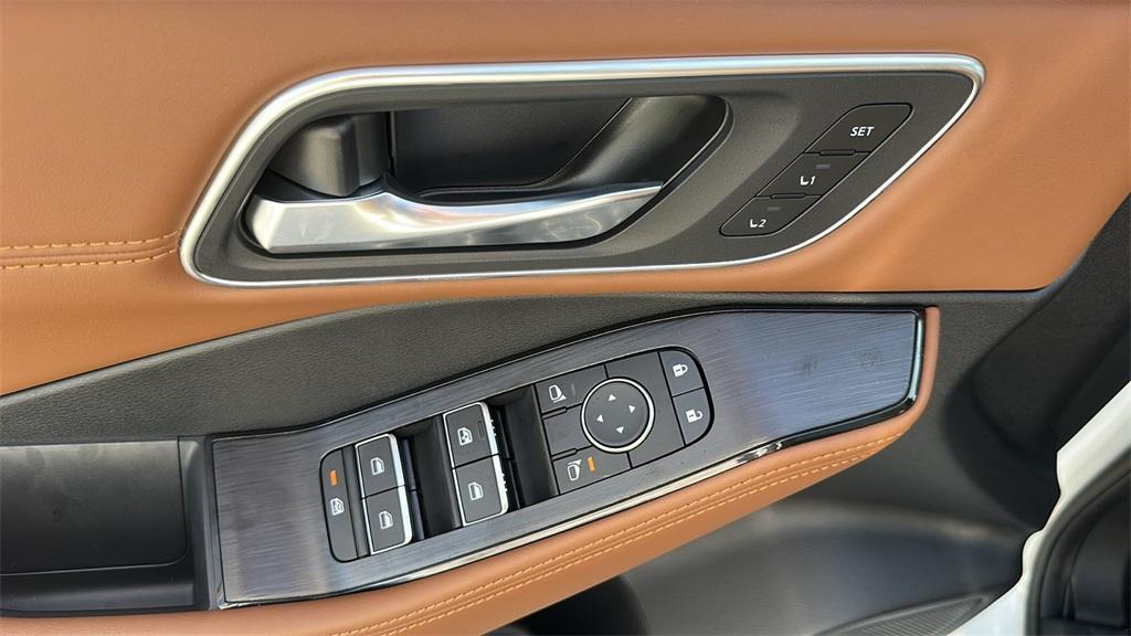new 2025 Nissan Rogue car, priced at $41,126