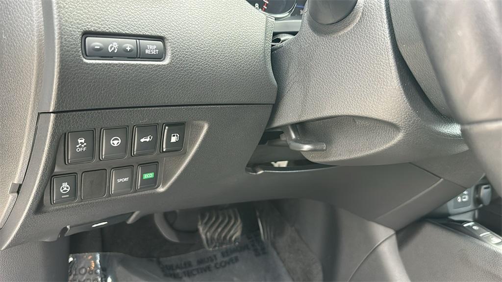 used 2019 Nissan Rogue car, priced at $17,518