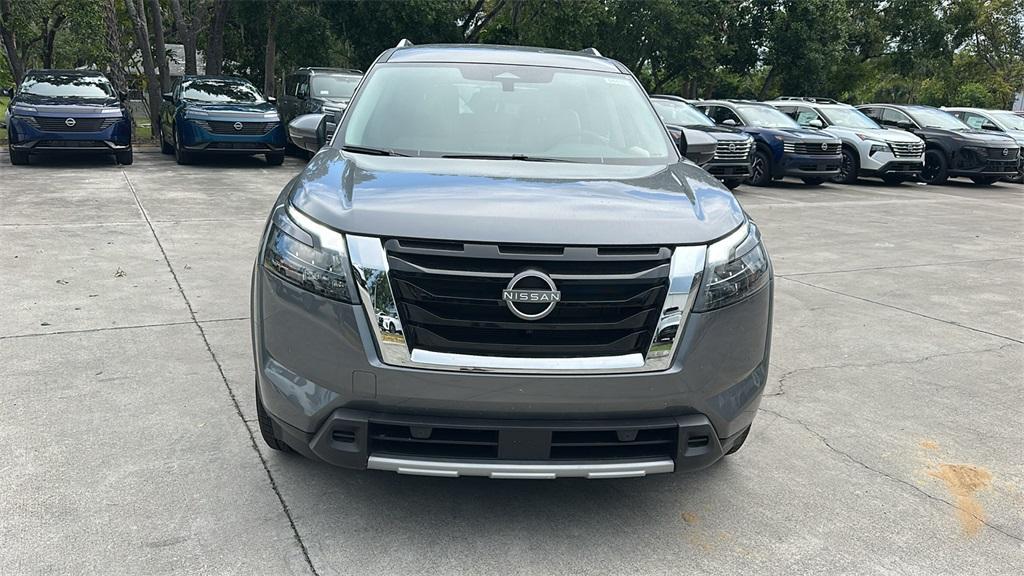 new 2025 Nissan Pathfinder car, priced at $42,682
