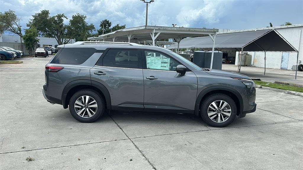 new 2025 Nissan Pathfinder car, priced at $42,682