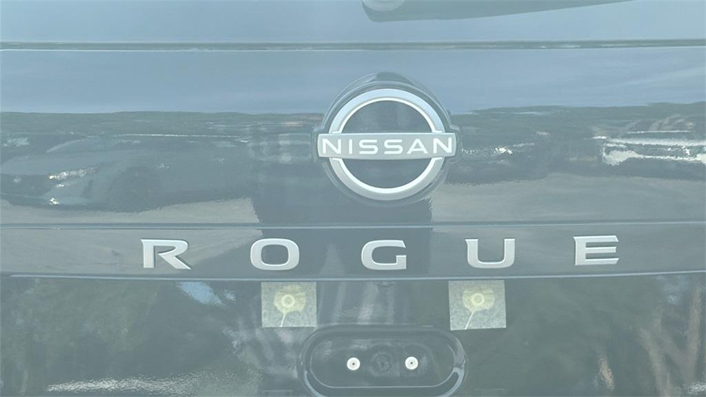 new 2025 Nissan Rogue car, priced at $39,826
