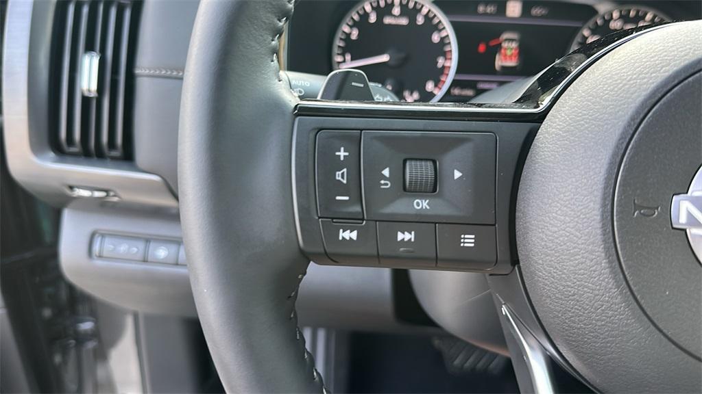 new 2025 Nissan Pathfinder car, priced at $41,629