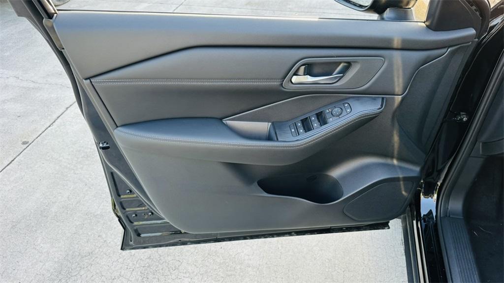 new 2025 Nissan Rogue car, priced at $32,521