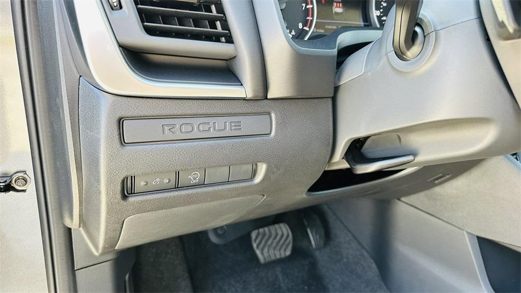 new 2025 Nissan Rogue car, priced at $29,588