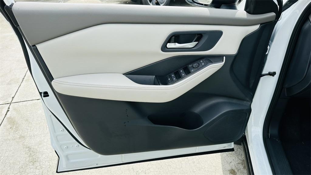 new 2025 Nissan Rogue car, priced at $31,062