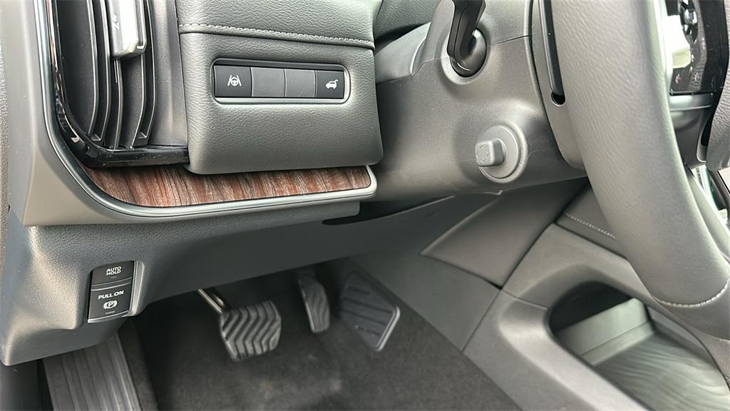 new 2025 Nissan Armada car, priced at $65,930