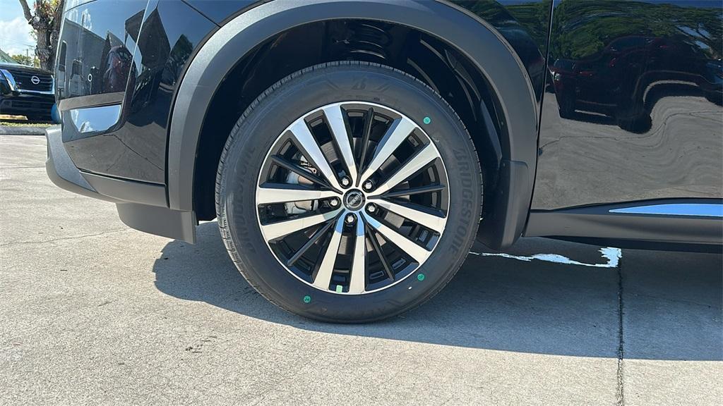new 2025 Nissan Pathfinder car, priced at $49,109