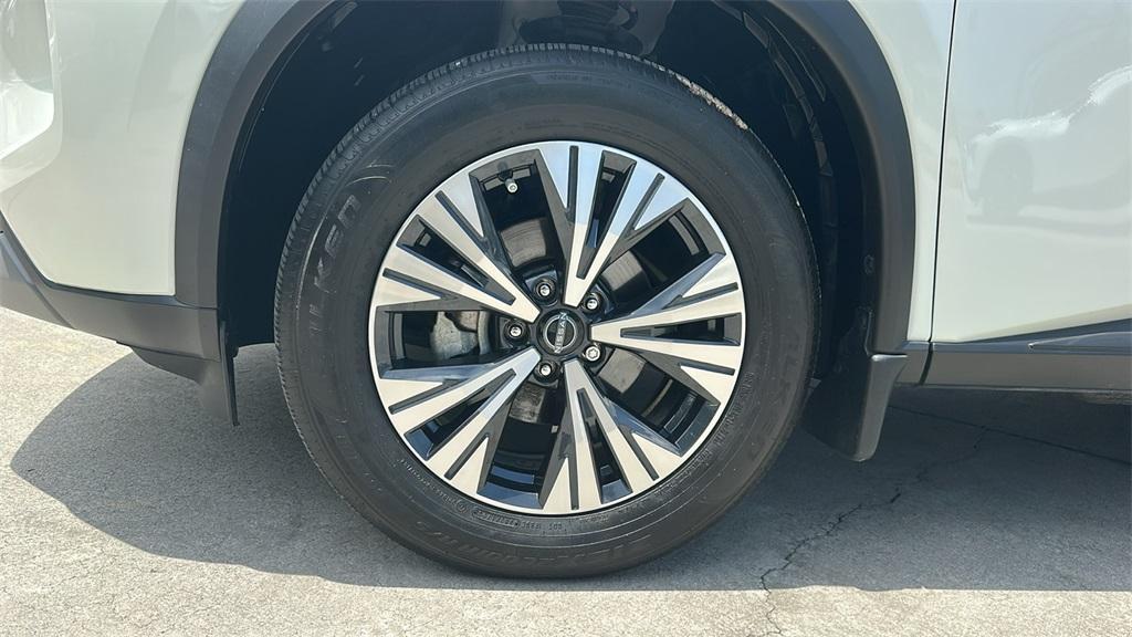 used 2023 Nissan Rogue car, priced at $23,488
