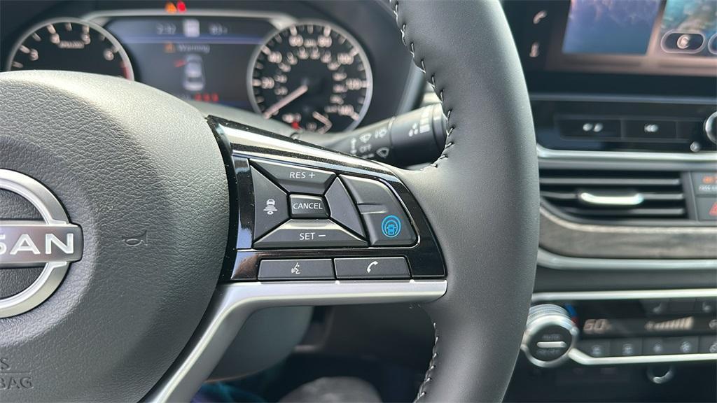new 2025 Nissan Altima car, priced at $30,342