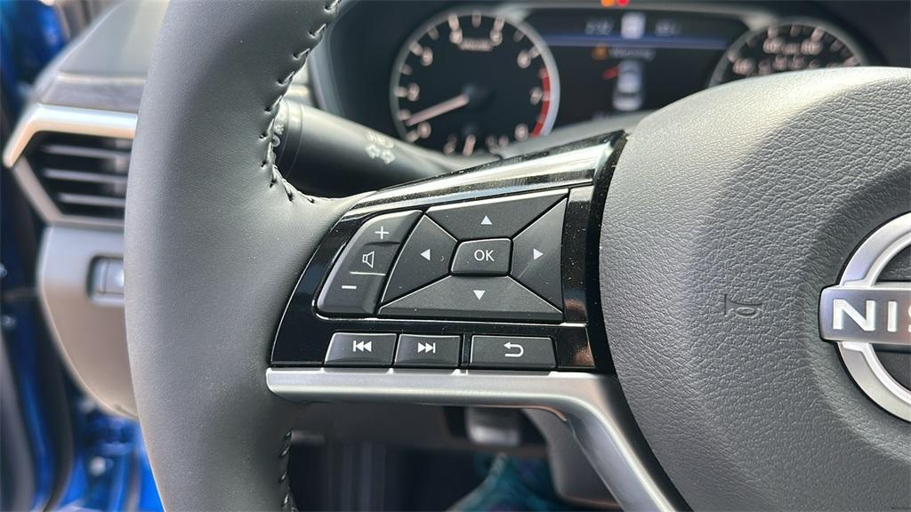new 2025 Nissan Altima car, priced at $30,342