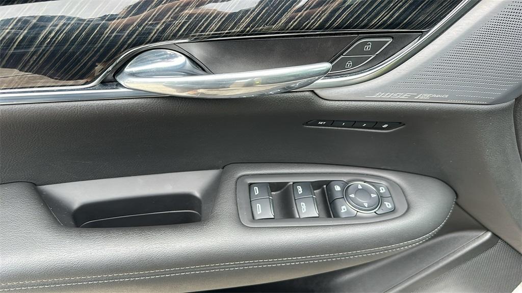 used 2023 Cadillac XT6 car, priced at $30,995
