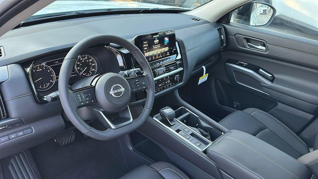 new 2024 Nissan Pathfinder car, priced at $35,097