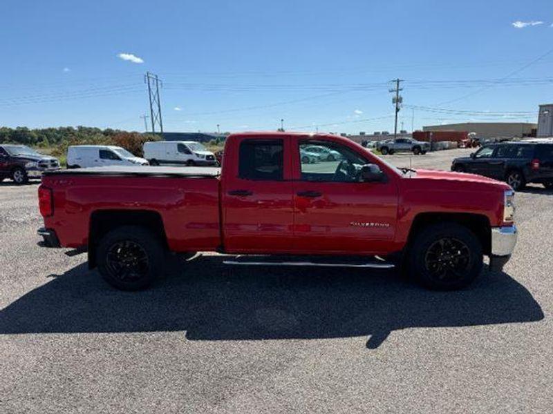 used 2018 Chevrolet Silverado 1500 car, priced at $32,999