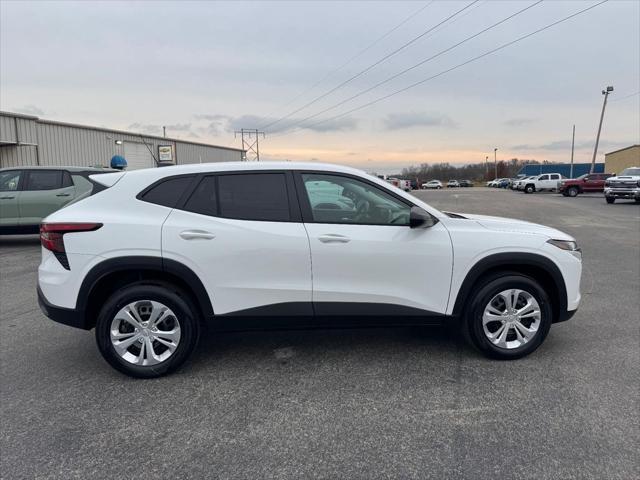 new 2025 Chevrolet Trax car