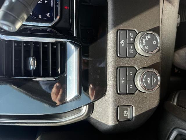used 2022 Chevrolet Silverado 1500 car, priced at $38,999