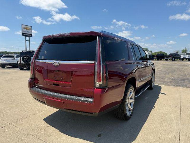 used 2020 Cadillac Escalade ESV car, priced at $43,998