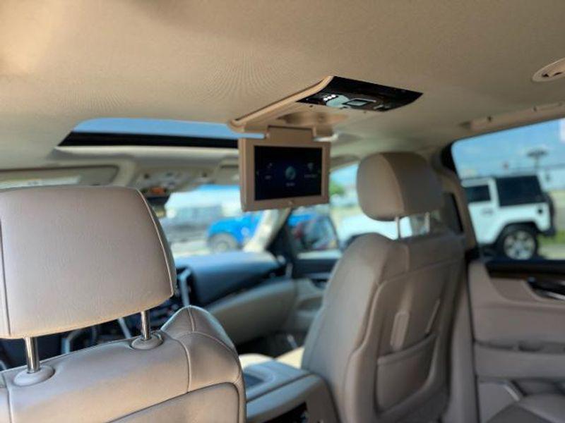used 2020 Cadillac Escalade ESV car, priced at $43,998