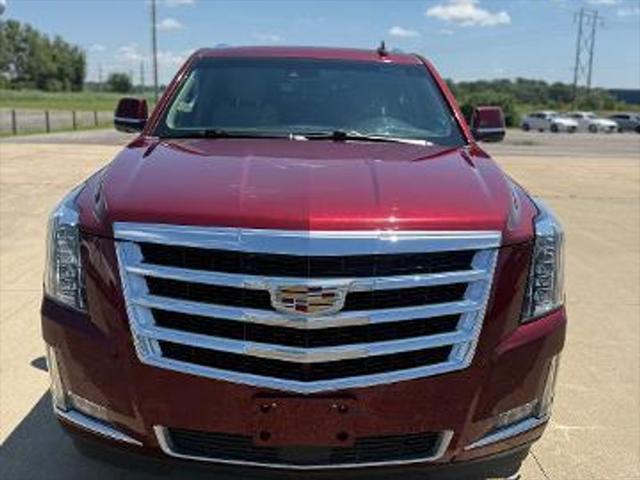 used 2020 Cadillac Escalade ESV car, priced at $46,999