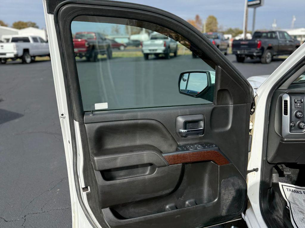 used 2017 GMC Sierra 1500 car, priced at $25,998