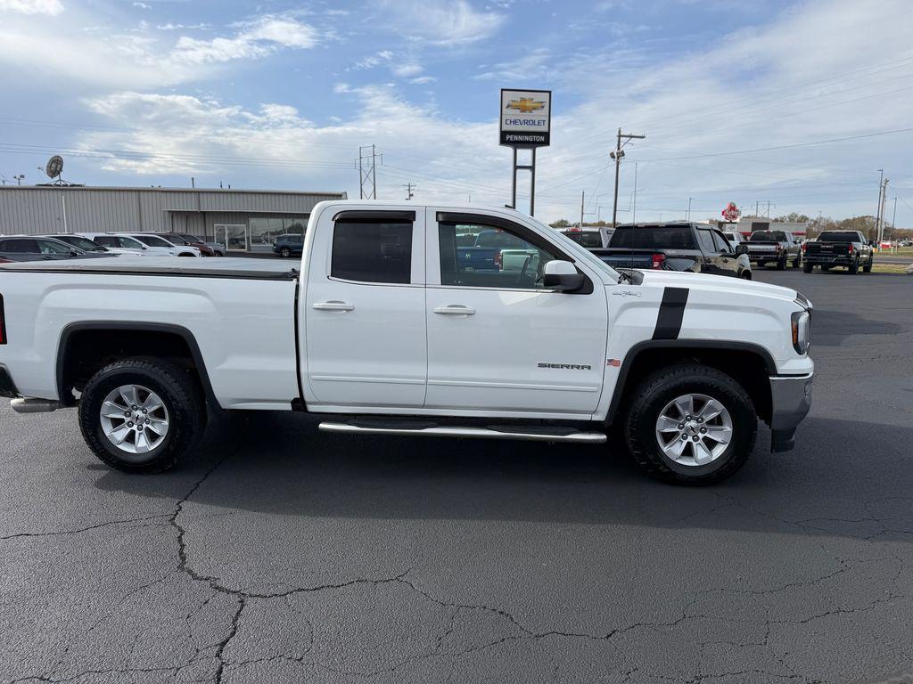 used 2017 GMC Sierra 1500 car, priced at $25,998