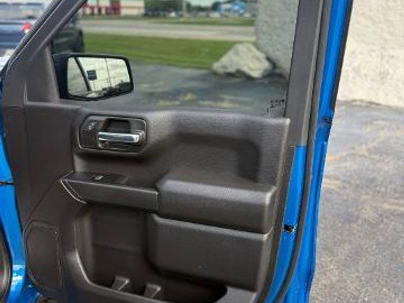 used 2022 Chevrolet Silverado 1500 car, priced at $40,989