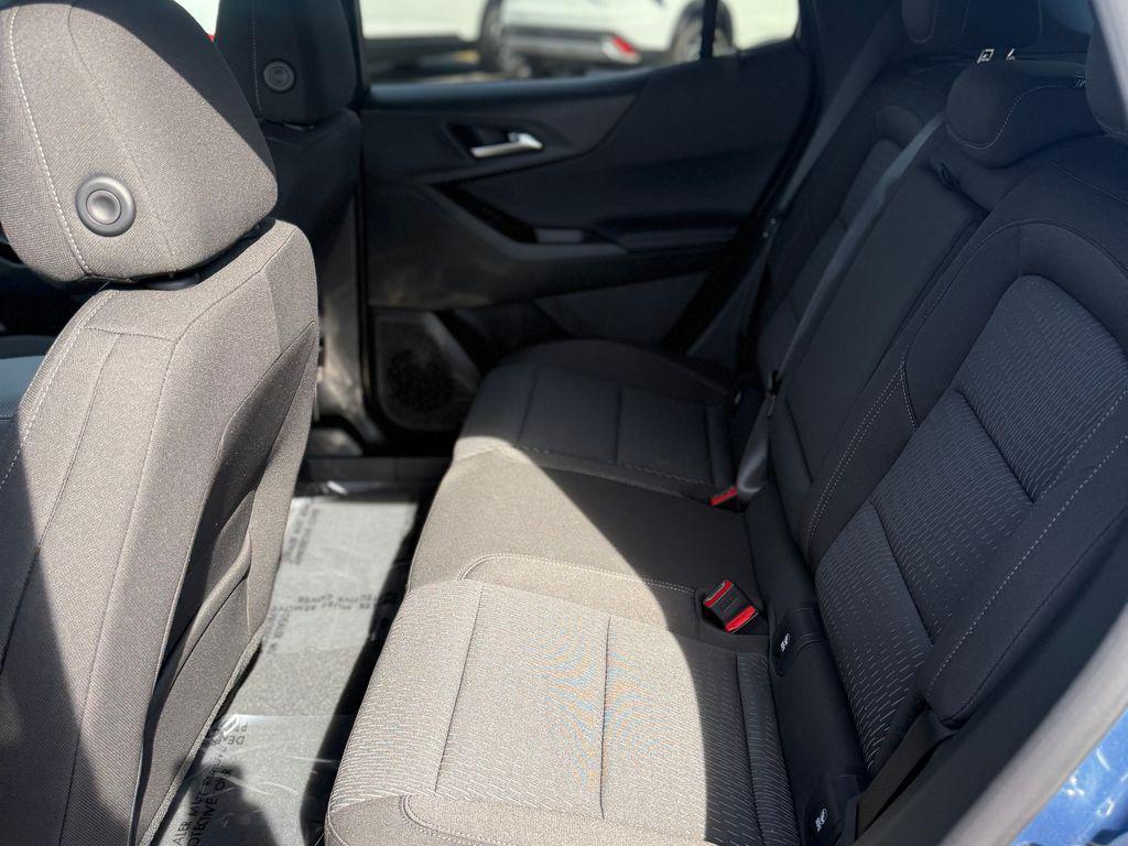 new 2026 Chevrolet Equinox car, priced at $32,140