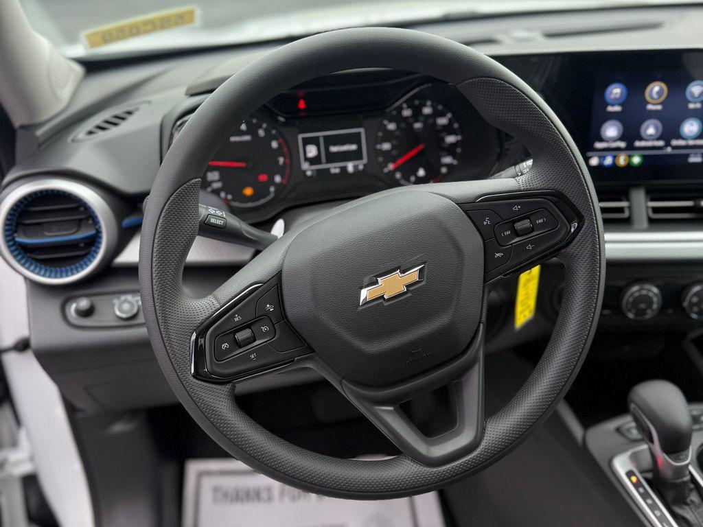 new 2026 Chevrolet Equinox car, priced at $32,140