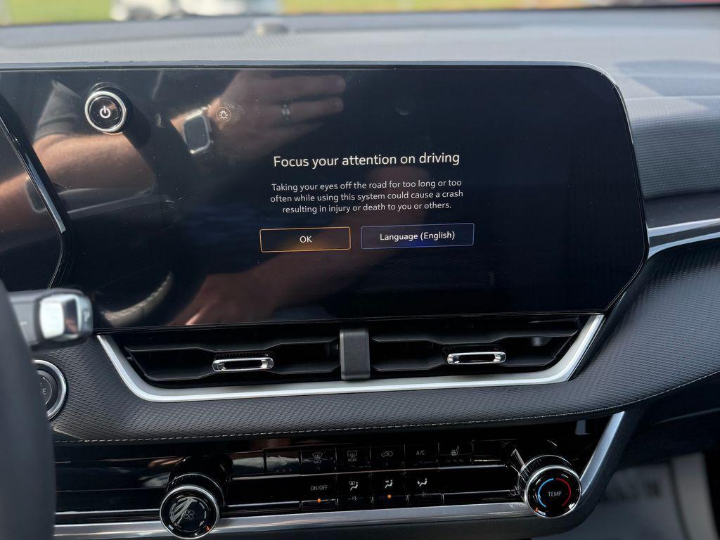 new 2026 Chevrolet Equinox car, priced at $32,140