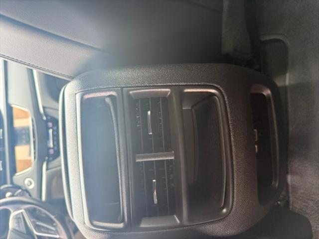 used 2022 Cadillac XT5 car, priced at $37,095