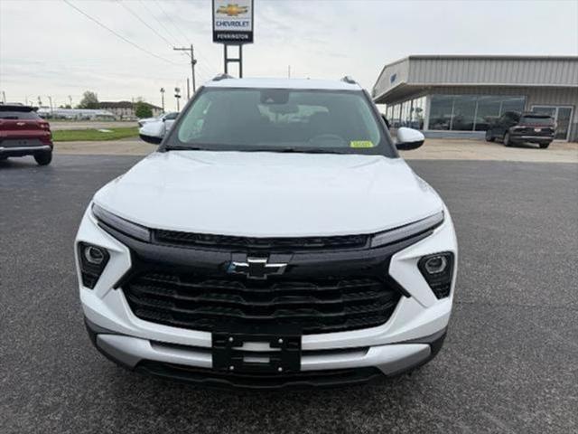 new 2025 Chevrolet TrailBlazer car, priced at $27,380