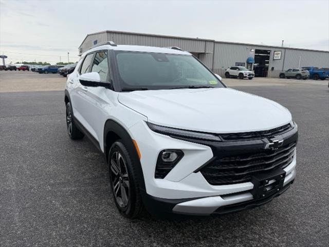 new 2025 Chevrolet TrailBlazer car, priced at $27,380