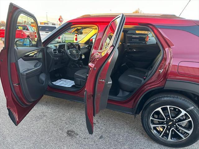 new 2025 Chevrolet TrailBlazer car, priced at $26,240