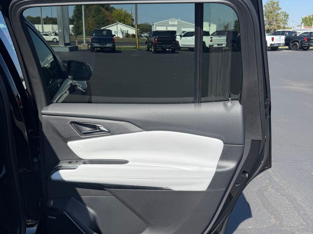 new 2026 Chevrolet Traverse car, priced at $57,715