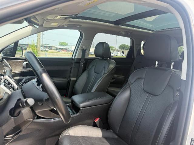 used 2021 Kia Sorento car, priced at $23,690
