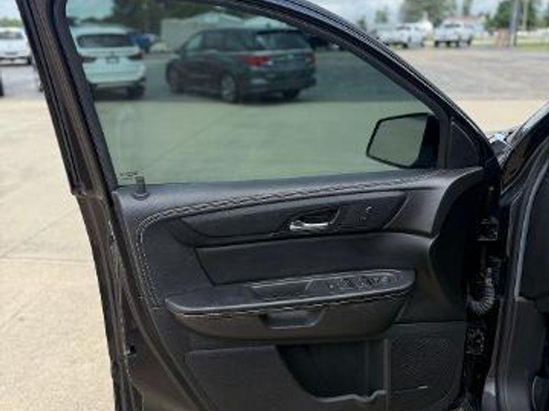 used 2015 GMC Acadia car, priced at $12,999
