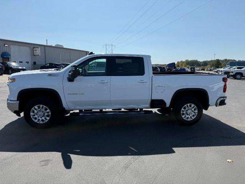 new 2024 Chevrolet Silverado 2500 car