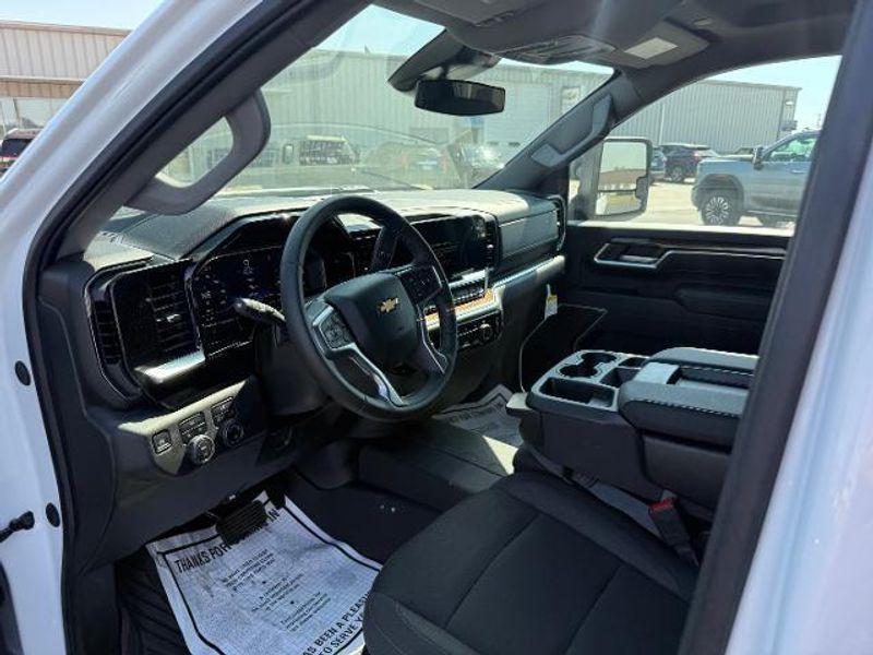 new 2024 Chevrolet Silverado 2500 car