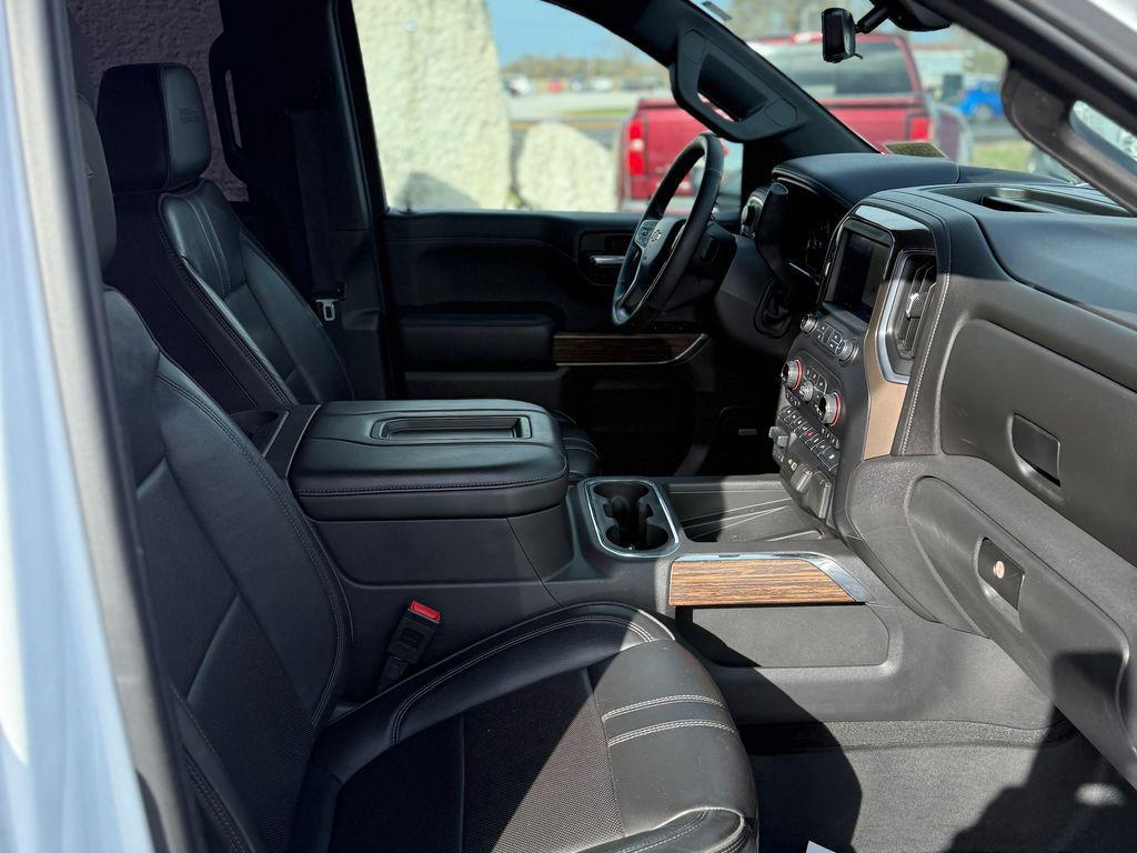 used 2020 Chevrolet Silverado 1500 car, priced at $35,998
