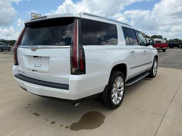 used 2020 Cadillac Escalade ESV car, priced at $33,295